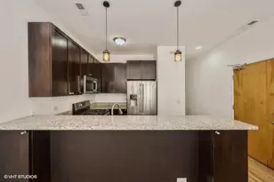 2444 W Madison St, Chicago, IL 60612 - Photo 4