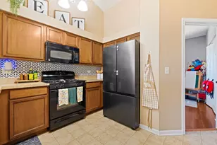 3020 Hoffman St, Plano, IL 60545 - Photo 10