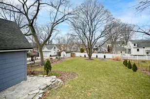 421 E Willow Ave, Wheaton, IL 60187 - Photo 32