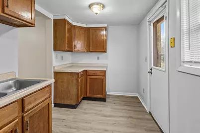 209 N Maple Street, Grant Park, IL 60940 - Photo 8