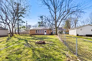 209 N Maple St, Grant Park, IL 60940 - Photo 26