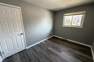 12204 S Lawndale Ave, Alsip, IL 60803 - Photo 10