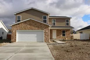 837 Blackhawk Dr, Braidwood, IL 60408 - Photo 1