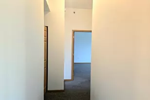 100 W Roosevelt Ave, Bensenville, IL 60106 - Photo 6