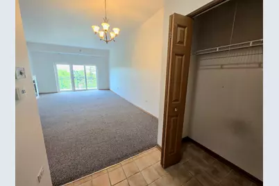 100 W Roosevelt Avenue #510, Bensenville, IL 60106 - Photo 2