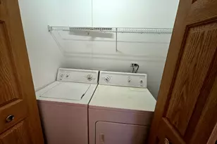 100 W Roosevelt Ave, Bensenville, IL 60106 - Photo 12