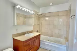 1107 W Lawrence Ave, Chicago, IL 60640 - Photo 8