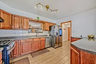 9412 Margail Ave, Des Plaines, IL 60016 - Photo 10