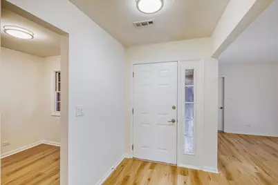 132 White Birch Lane, Westmont, IL 60559 - Photo 2