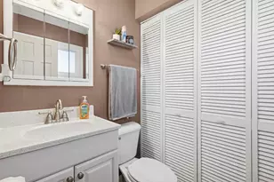 7604 Cumberland Dr, Hanover Park, IL 60133 - Photo 12