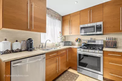 727 Maplewood Court #A, Willowbrook, IL 60527 - Photo 8