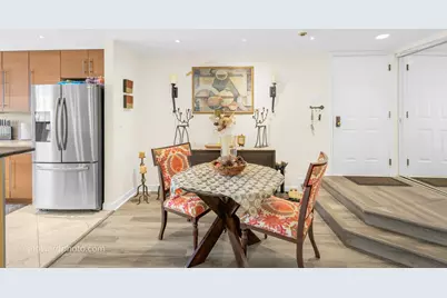 727 Maplewood Court #A, Willowbrook, IL 60527 - Photo 6