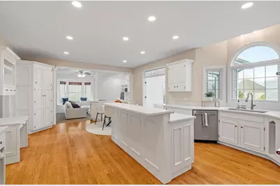 2715 Wendy Drive, Naperville, IL 60565 - Photo 14