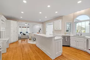 2715 Wendy Dr, Naperville, IL 60565 - Photo 14