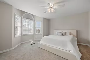 2715 Wendy Dr, Naperville, IL 60565 - Photo 32