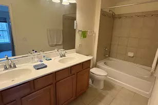 2225 S Crambourne Way, Arlington Heights, IL 60005 - Photo 8