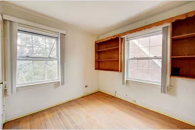 7741 S Paxton Avenue, Chicago, IL 60649 - Photo 36