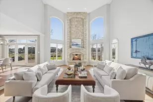 763 Twin Elms Ln, Batavia, IL 60510 - Photo 2