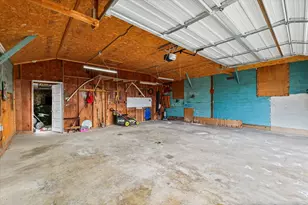 305 S Oak St, Buckley, IL 60918 - Photo 40