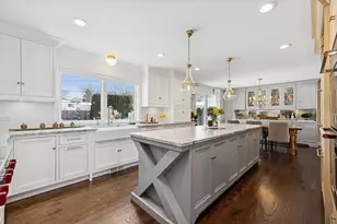 857 S Euclid Ave, Elmhurst, IL 60126 - Photo 8