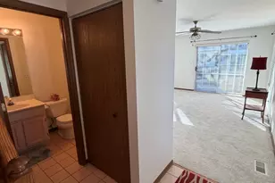 1264 Sandhurst Ln, South Elgin, IL 60177 - Photo 14