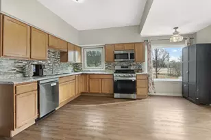 519 S Center St, Plano, IL 60545 - Photo 10