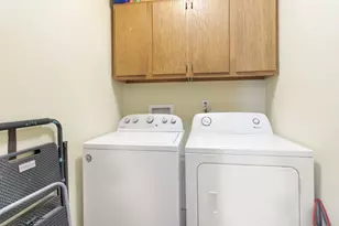 519 S Center St, Plano, IL 60545 - Photo 16