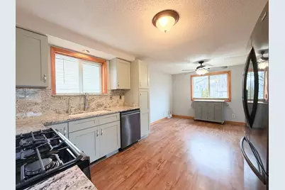 8907 Shady Lane, Wonder Lake, IL 60097 - Photo 4