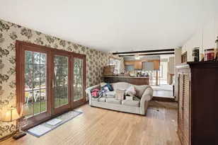 1307 Dairy Ln, Crete, IL 60417 - Photo 8