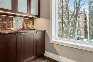 1524 N Astor St, Chicago, IL 60610 - Photo 14