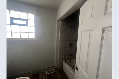 8623 S Manistee Avenue, Chicago, IL 60617 - Photo 6