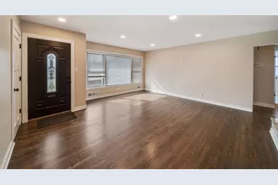 22W144 Marston Avenue, Glen Ellyn, IL 60137 - Photo 2