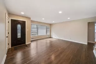 22W144 Marston Ave, Glen Ellyn, IL 60137 - Photo 2