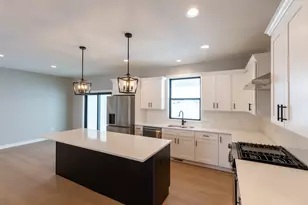 9295 N Stonewall Dr, Newark, IL 60541 - Photo 8