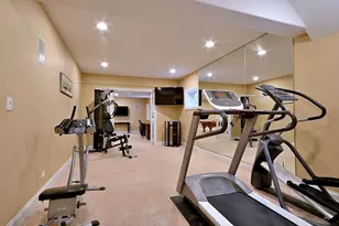 281 E Vallette St, Elmhurst, IL 60126 - Photo 42