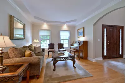 281 E Vallette Street, Elmhurst, IL 60126 - Photo 6