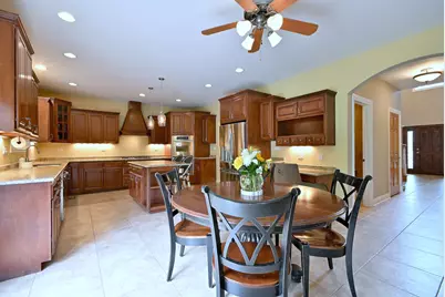 281 E Vallette Street, Elmhurst, IL 60126 - Photo 12