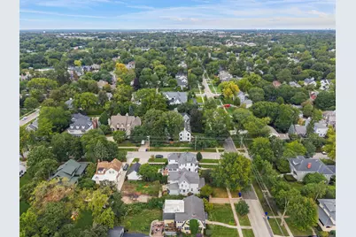 726 N Wheaton Avenue, Wheaton, IL 60187 - Photo 32