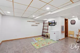 67 W Dahlia Ln, Round Lake Beach, IL 60073 - Photo 50