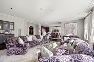 118 E Erie St, Chicago, IL 60611 - Photo 6