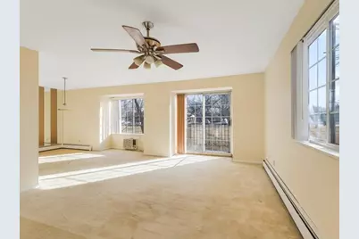 706 Kiwanis Drive #4, Freeport, IL 61032 - Photo 8