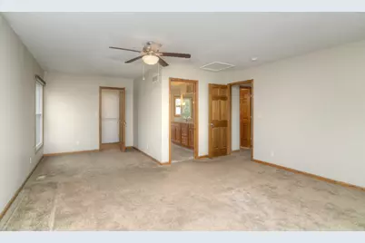 1070 Center Drive, South Elgin, IL 60177 - Photo 14