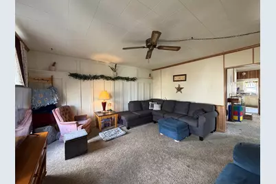 405 E Seminary Avenue, Hoopeston, IL 60942 - Photo 6