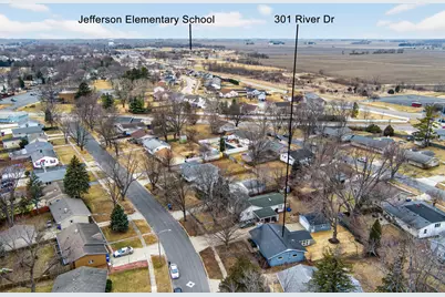 301 River Drive, Dekalb, IL 60115 - Photo 4