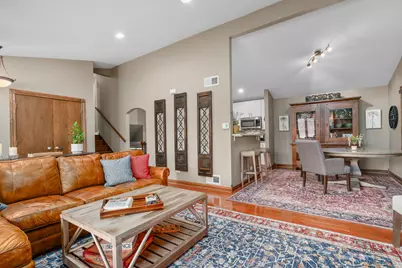 610 Blue Spruce Lane, Mundelein, IL 60060 - Photo 6