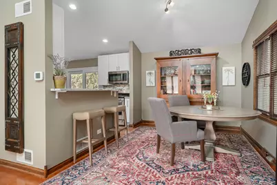 610 Blue Spruce Lane, Mundelein, IL 60060 - Photo 8