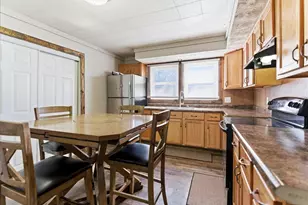 301 N 2nd Ave, Chenoa, IL 61726 - Photo 14