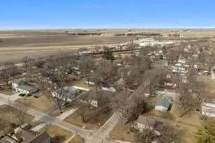 301 N 2nd Ave, Chenoa, IL 61726 - Photo 26