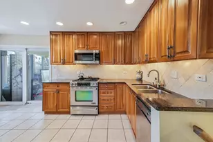 1903 E Hopi Ln, Mount Prospect, IL 60056 - Photo 8