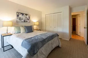 701 Lake Hinsdale Dr, Willowbrook, IL 60527 - Photo 16